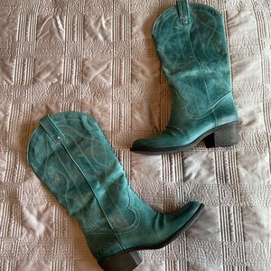 leather Teal gianni bini cowboy boots. EUC